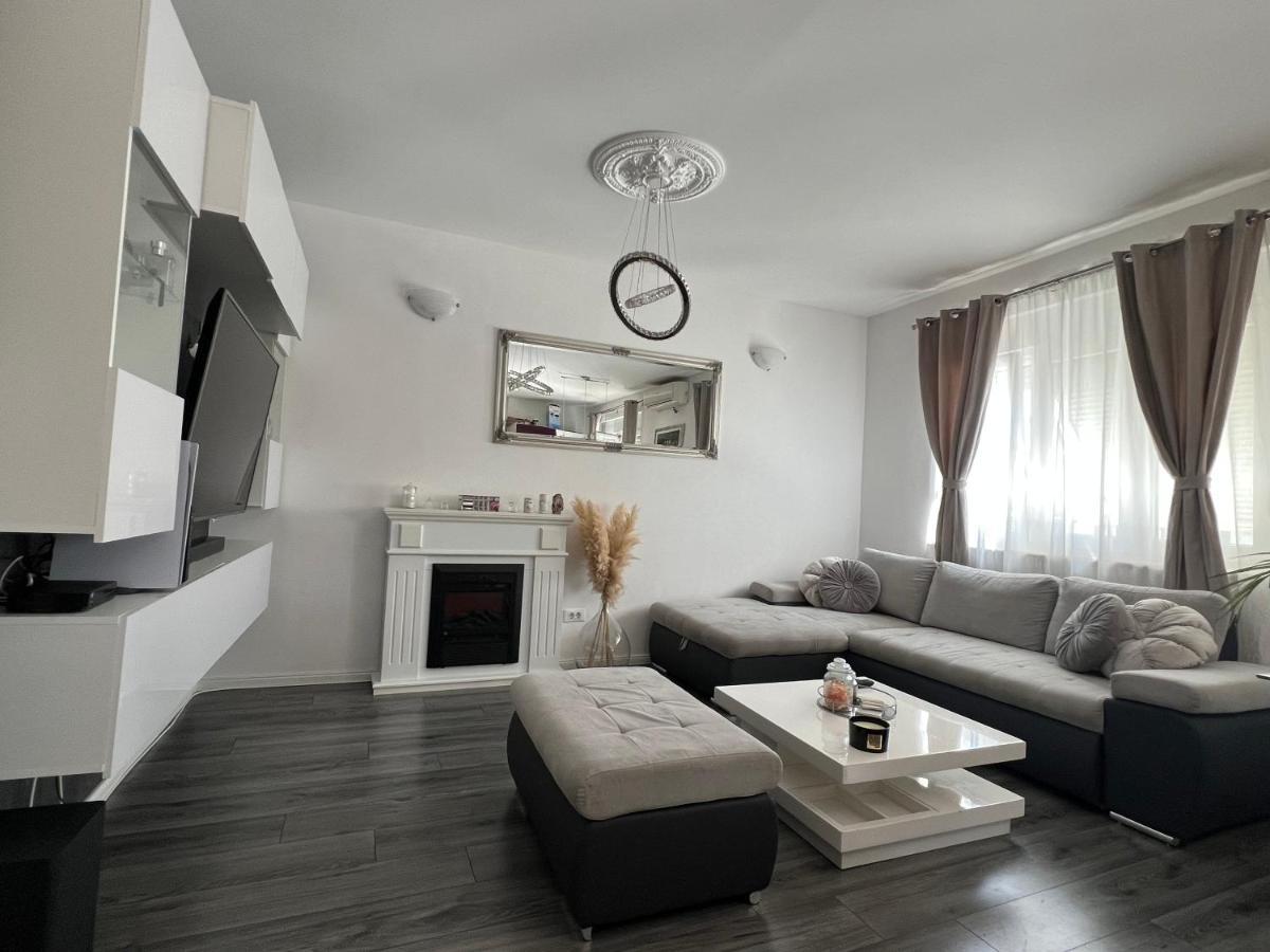 Apartment Anachi Спліт Екстер'єр фото