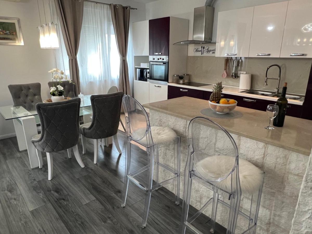Apartment Anachi Спліт Екстер'єр фото